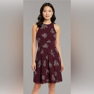 🌺 Altar'd State Sz X-Small Wine Colored Backless Dress W/ A White Floral Design